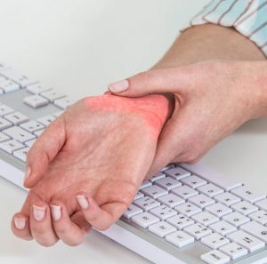 Read more about the article Carpal Tunnel Syndrome (CPS) – Symptoms & Treatment