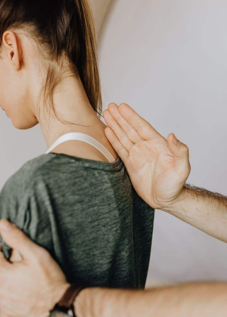 Read more about the article Beyond the Treatment Table: What Really Happens During an Osteopathic Session’